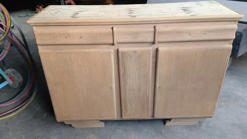 Après Rénovation d'un meuble en chêne